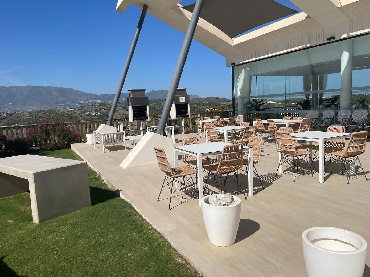 Apartamento 2-Bedroom-Apartment With A Terrace, Pool, Gym Málaga