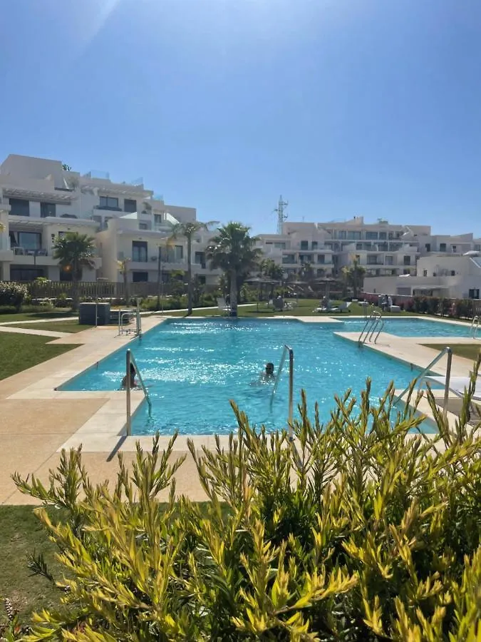 2-Bedroom-Apartment With A Terrace, Pool, Gym Málaga Espanha