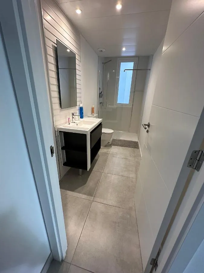 Appartement 2-Bedroom-Apartment With A Terrace, Pool, Gym Málaga
